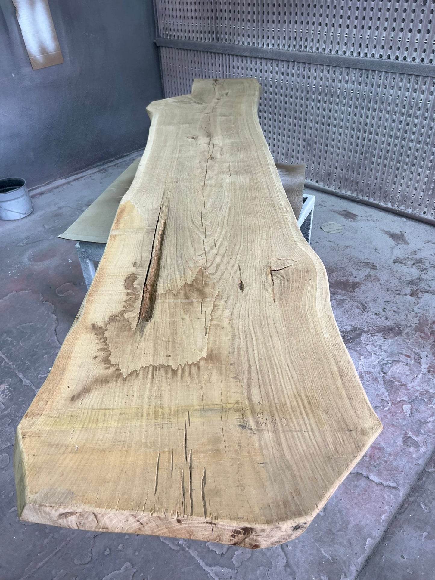 פלטה מספר #2003